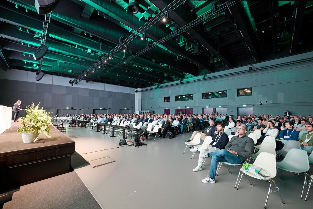 Imposante Zuhörerinnen- und Zuhörerkulisse am Fernwärmeforum.